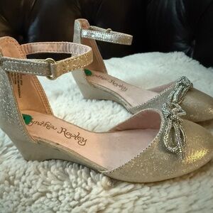 Cynthia Rowley New Girls Size 12 Gold Glitter Shoes Special Occasion Easter